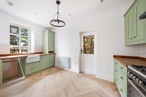 Kitchen- click for photo gallery